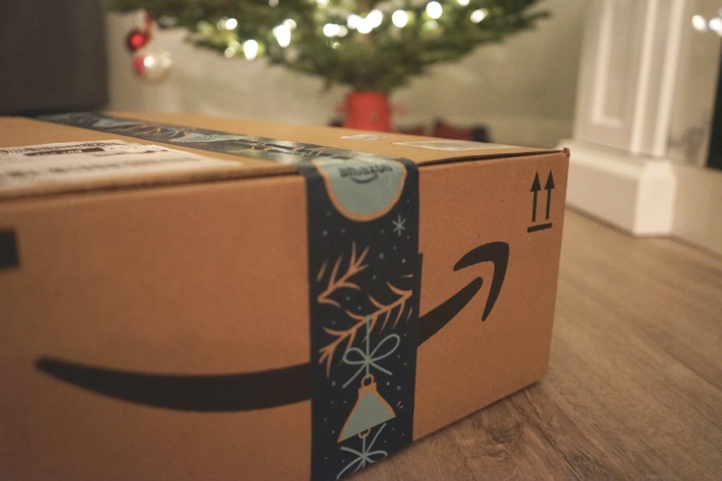 holiday e-commerce merchandise under the christmas tree to be returned